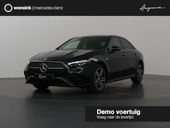Mercedes-Benz A-klasse - 250 e Limousine Business Solution AMG | Panoramadak | Multibeam-Led | 19 AMG velgen | Nigh