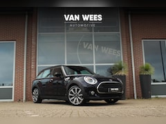 MINI Clubman - 1.5 Cooper Richmond Park Edition | 1e eigenaar | NL auto | Dakraam | LED | 18 inch | Camer