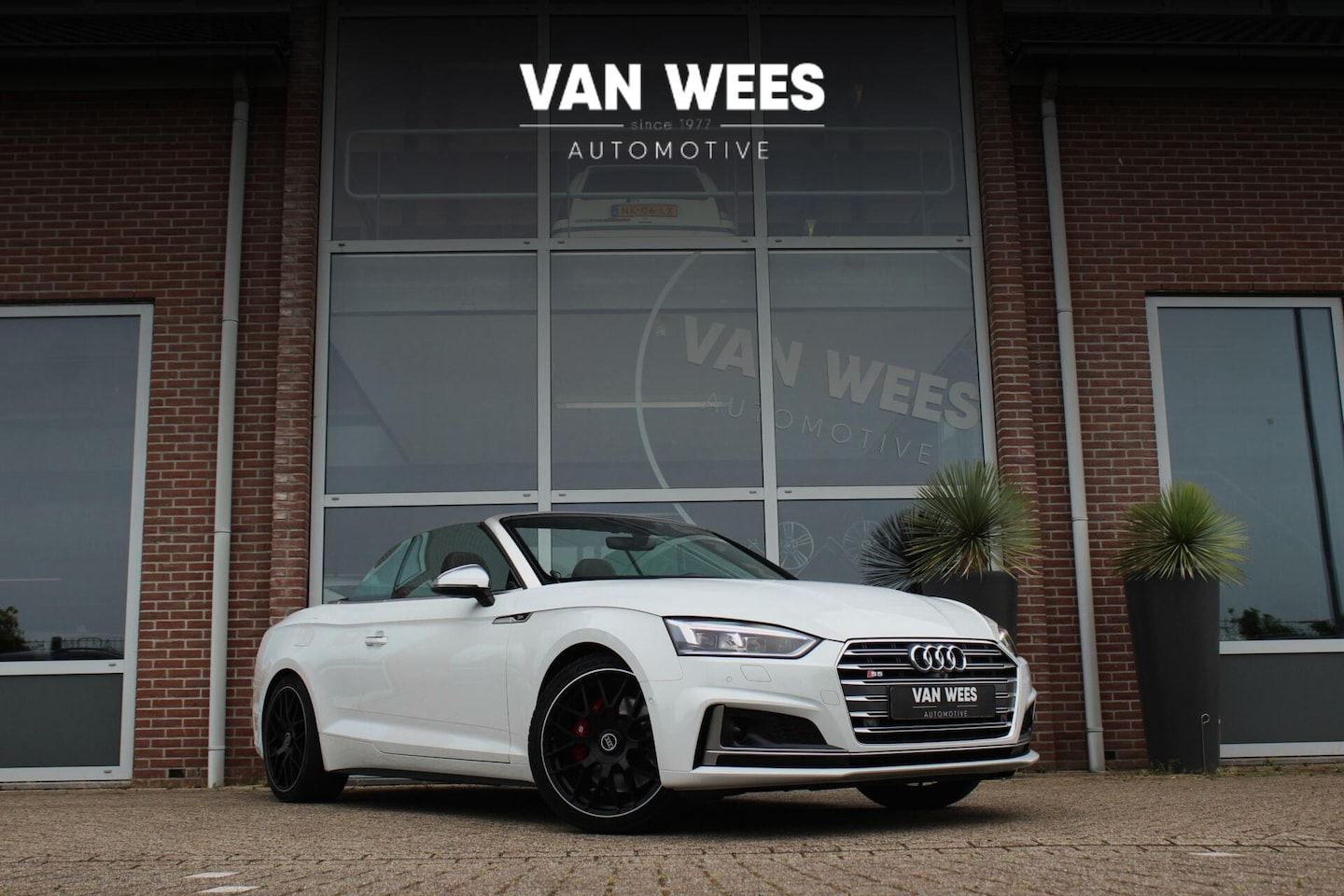 Audi S5 - 3.0 TFSI S5 Quattro | 354 pk | 2e eigenaar | B&O | Trekhaak | 19 inch | DAB | LED | Drive- - AutoWereld.nl