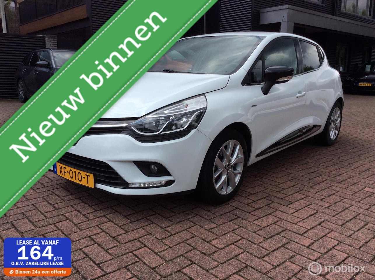 Renault Clio - 0.9 TCe Limited 16"Lm Vlg Navigatie Airco Nap Cr Contr - AutoWereld.nl