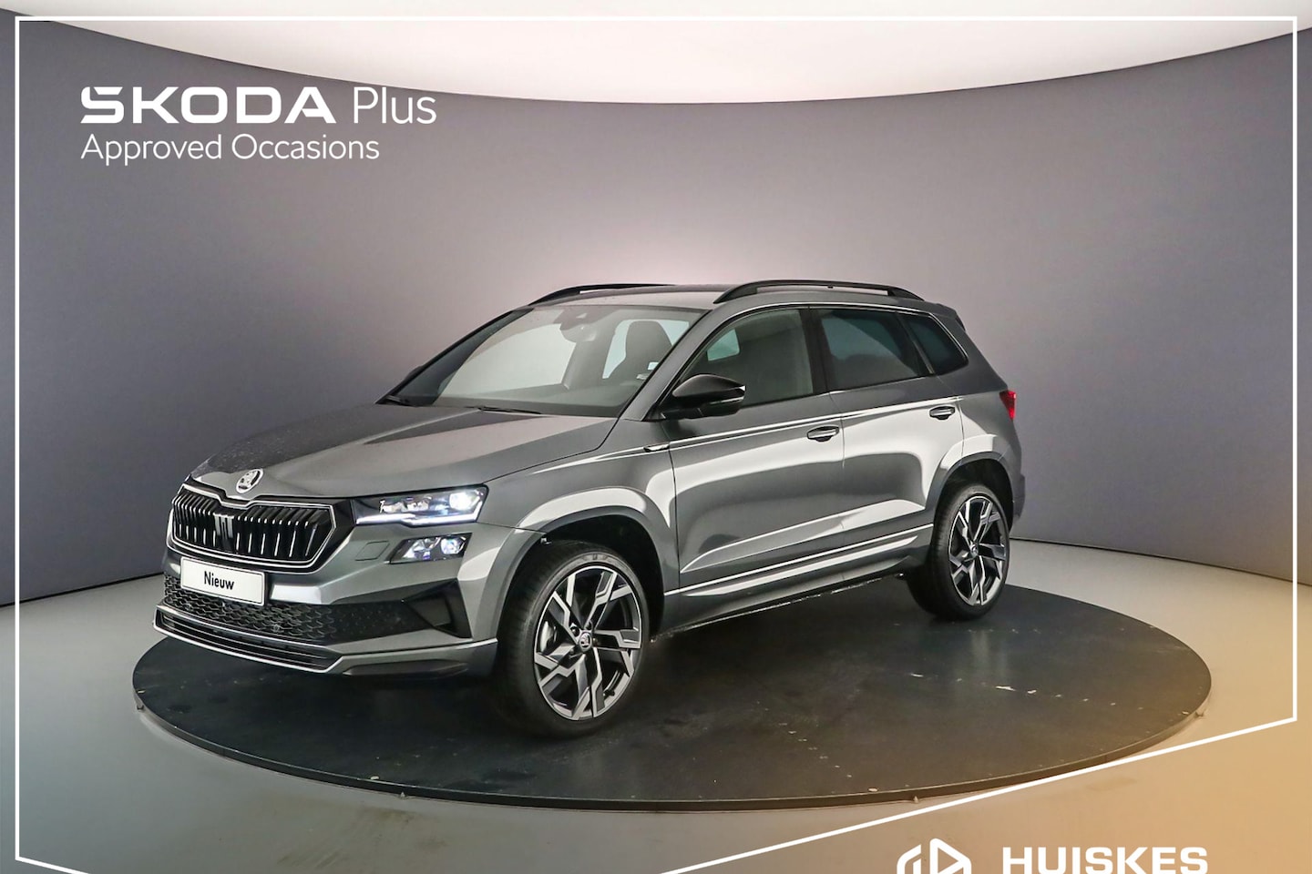 Skoda Karoq - Sportline Business 1.5 TSI 150pk DSG Automaat Trekhaak, Adaptive cruise control, Elektrisc - AutoWereld.nl