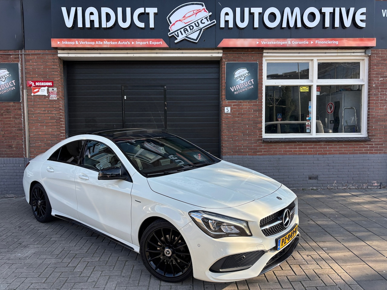 Mercedes-Benz CLA-Klasse - 180 AMG EDITION PANO NAP - AutoWereld.nl