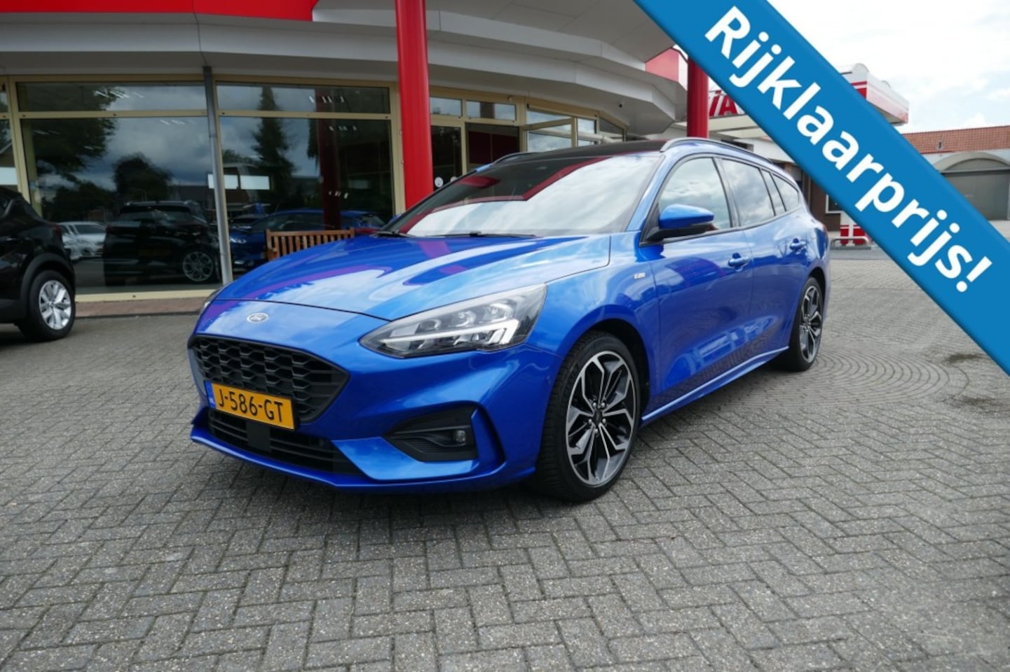 Ford Focus - 1.0 ECOB. ST LINE BUSINESS 125pk  PANODAK/WINTERPAKKET/CAMERA - AutoWereld.nl