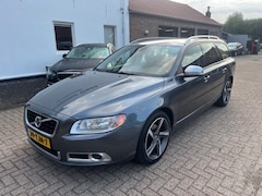 Volvo V70 - T4 R-Design Automaat