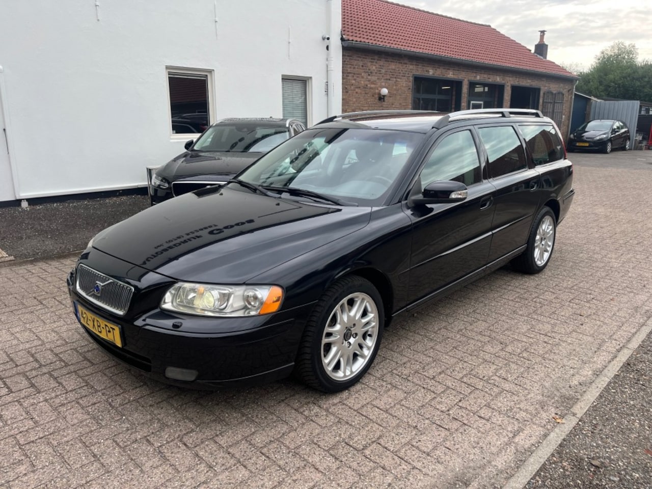 Volvo V70 - 2.0 T Summum Automaat - AutoWereld.nl