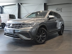 Volkswagen Tiguan Allspace - 1.5 TSI MOVE navi camera led trekhaak 18 inch 150 pk