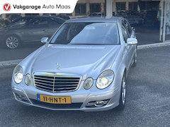Mercedes-Benz E-klasse - 230 Avantgarde Yountimer / Airco/ NL uitvoering/ Trekhaak/ Topstaat