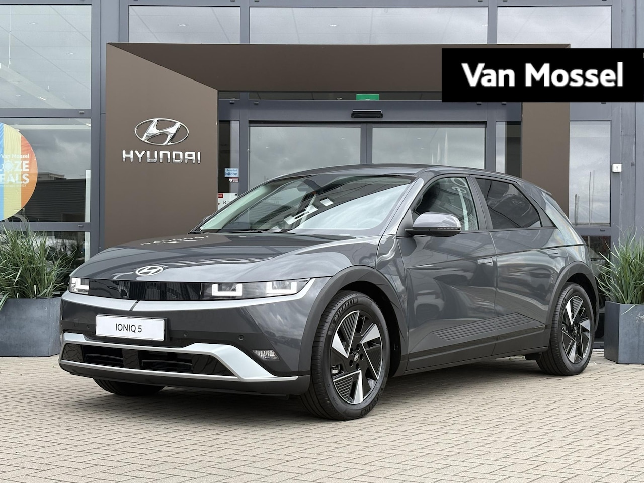 Hyundai IONIQ 5 - Connect 84 kWh | Achteruitrijcamera | Climate Control | Stoelverwarming | Stuurverwarming - AutoWereld.nl