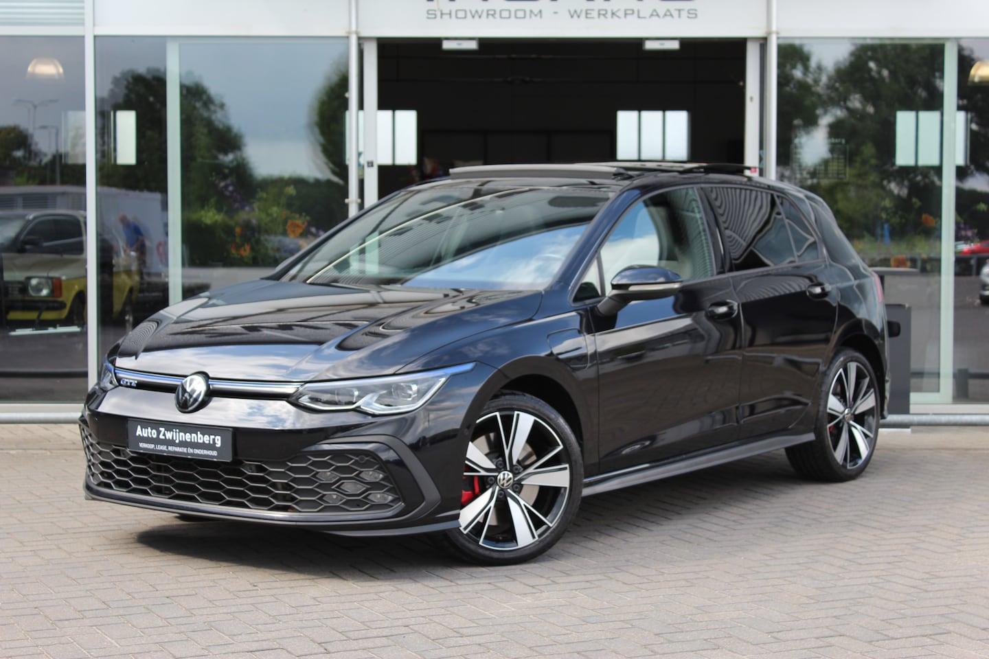 Volkswagen Golf - 1.4 eHybrid GTE | Carplay | Sfeerver | ACC - AutoWereld.nl