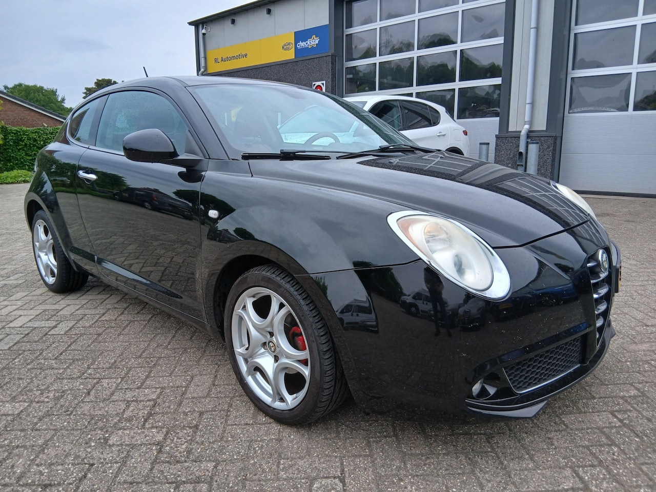 Alfa Romeo MiTo - 1.4 Centenario - Airco - Leder - Cruise control - AutoWereld.nl