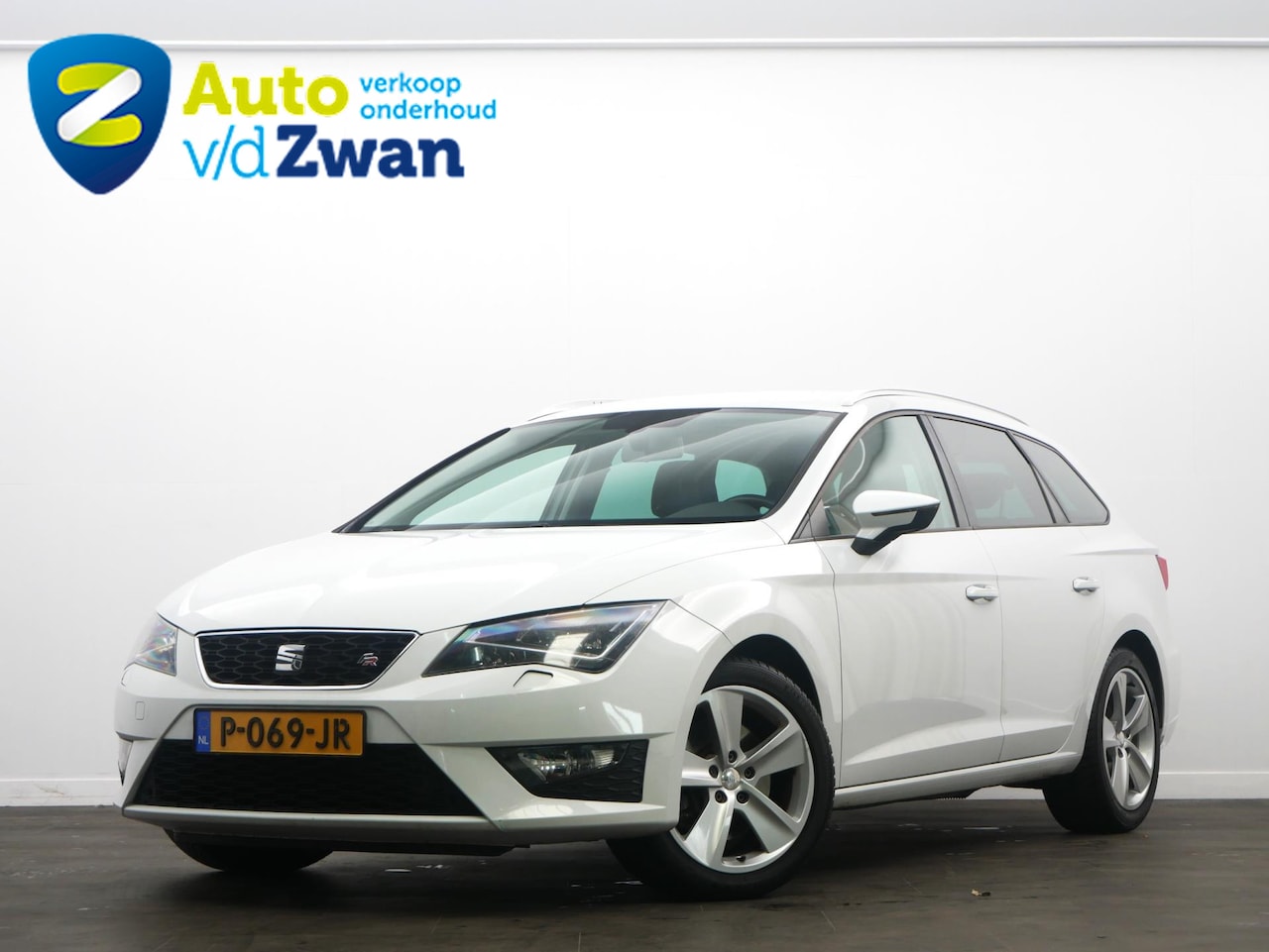 SEAT Leon ST - 1.8 TSI FR Connect 180 Pk Automaat/Sportstoelen - AutoWereld.nl