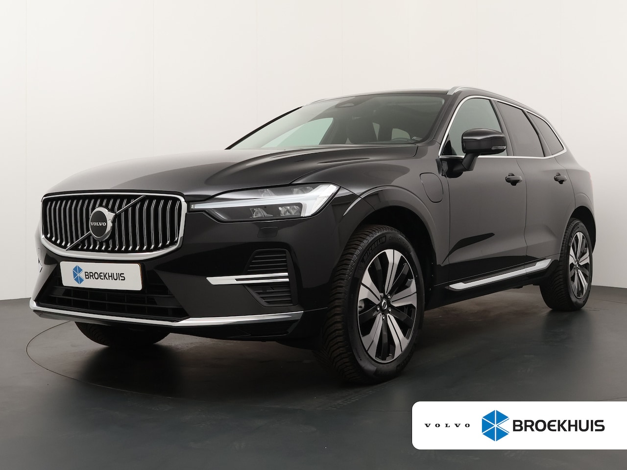 Volvo XC60 - 2.0 T6 Plug-in hybrid AWD Plus Bright | Semi elektrische trekhaak | Stoel & stuurwielverwa - AutoWereld.nl