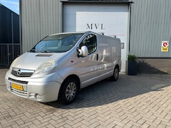 Opel Vivaro - 2.5 CDTI L1H1 DC
