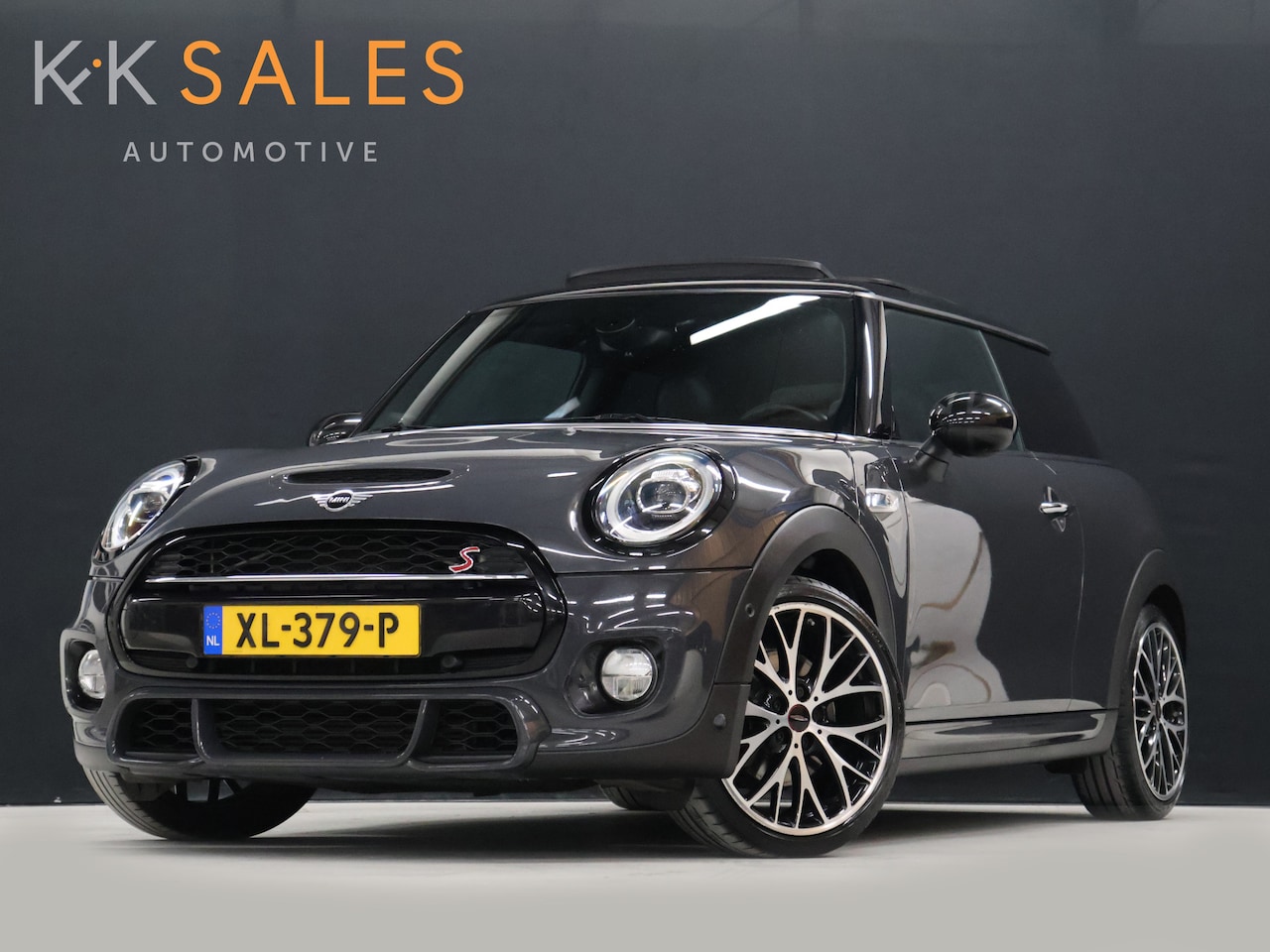 MINI Cooper S - Mini 2.0 Knightsbridge Edition John Cooper Works [SCHUIFDAK, APPLE CARPLAY/ANDROID, HARMAN - AutoWereld.nl
