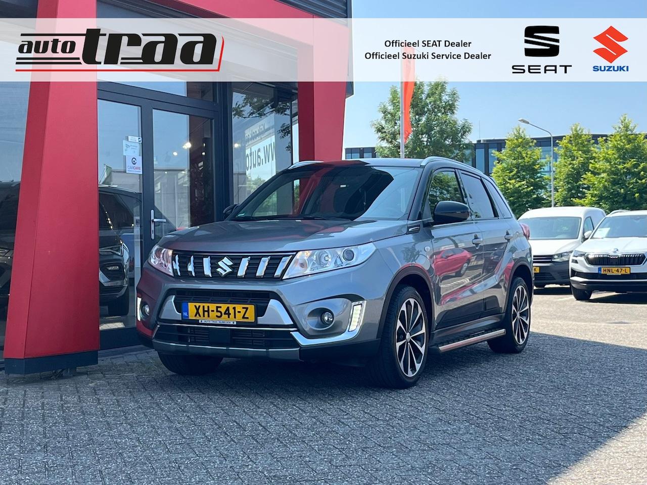 Suzuki Vitara - 1.0 Boosterjet Select Automaat / Stoelverwarming / Afneembare trekhaak / 18'' LMV / - AutoWereld.nl