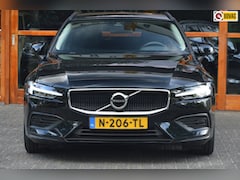 Volvo V60 - B3 | Stoel en Stuur Verwarmd | Leer | Cruise Control | Parkeersensoren | VOC |