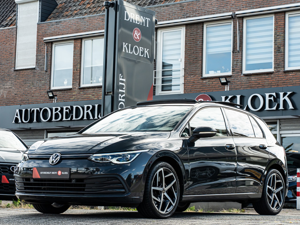Volkswagen Golf - 1.5 TSI Highline PANO IQ LIGHT ADAP CRUISE 18 INCH STOELVERW - AutoWereld.nl