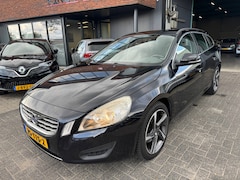 Volvo V60 - 1.6 T4 R-Design AUTOMAAT TREKHAAK CRUISE