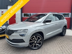 Skoda Karoq - 1.5 TSI ACT Sportline Business AUTOMAAT / FULL LED / KEYLESS / STOELVERW / STUURVERW / CAM