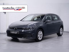 Volkswagen Golf - 2.0 TDI 115 pk Life Business navigatie digi-cockpit stoel-stuurverwarming achteruit-camera