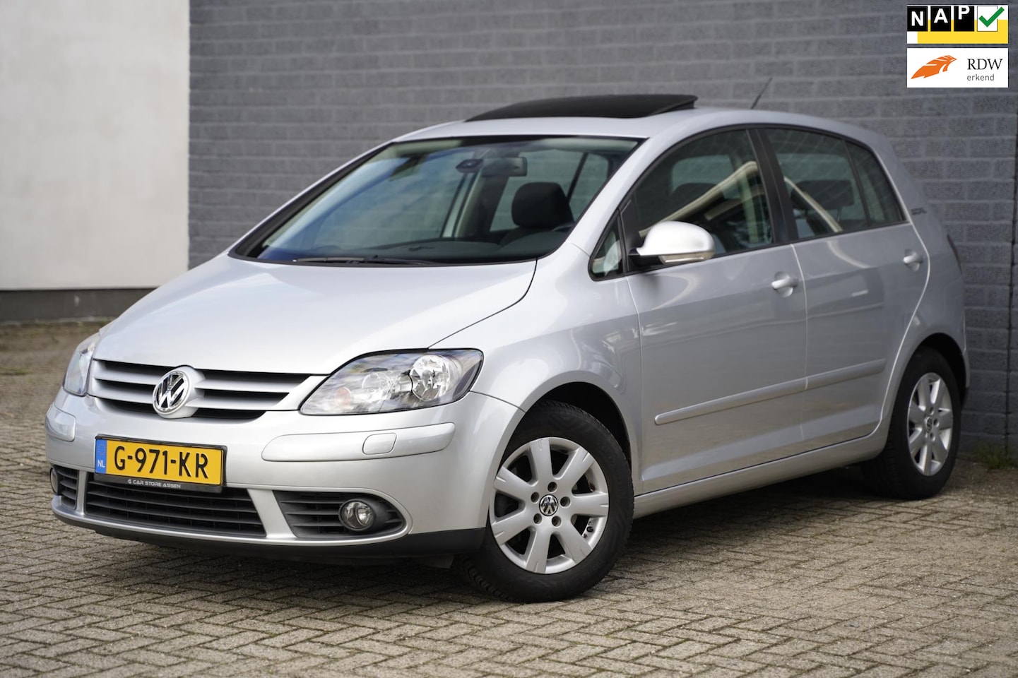 Volkswagen Golf Plus - 1.6 FSI GOAL, Automaat, Navigatie, NAP - AutoWereld.nl