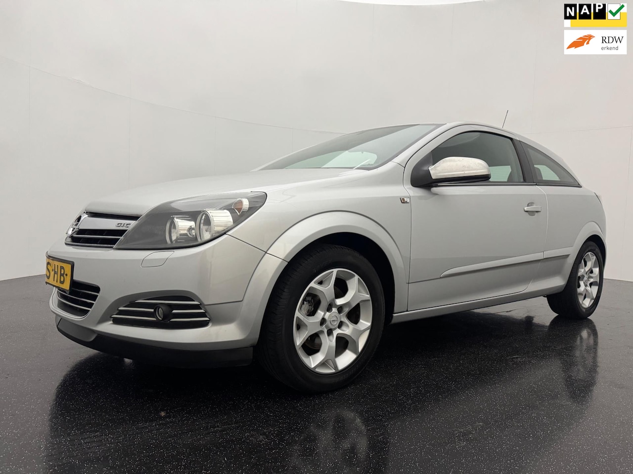Opel Astra GTC - 1.8 Enjoy Airco/Trekhaak - AutoWereld.nl