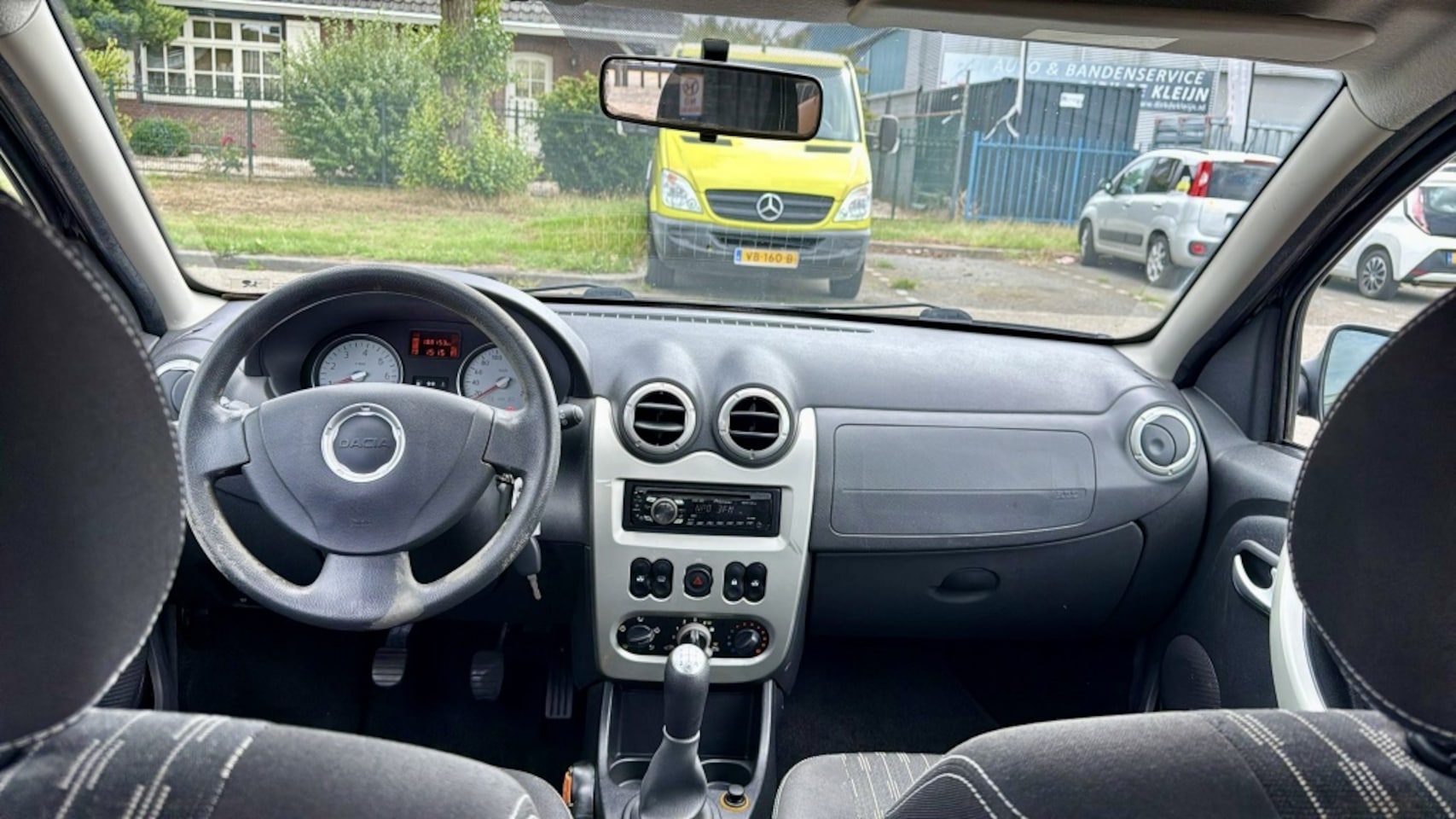 Dacia Sandero - 1.2 Blackline - apk - 5Drs - AutoWereld.nl