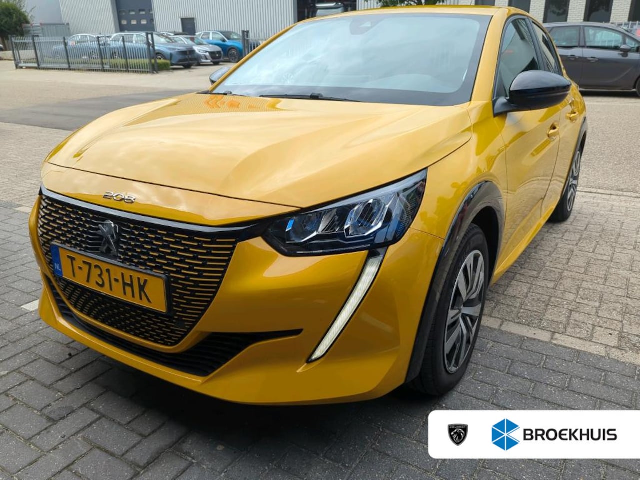 Peugeot e-208 - EV Active Pack 50 kWh | Climate | 3-Fase | Parkeersensoren Achter | Apple Carplay/Android - AutoWereld.nl