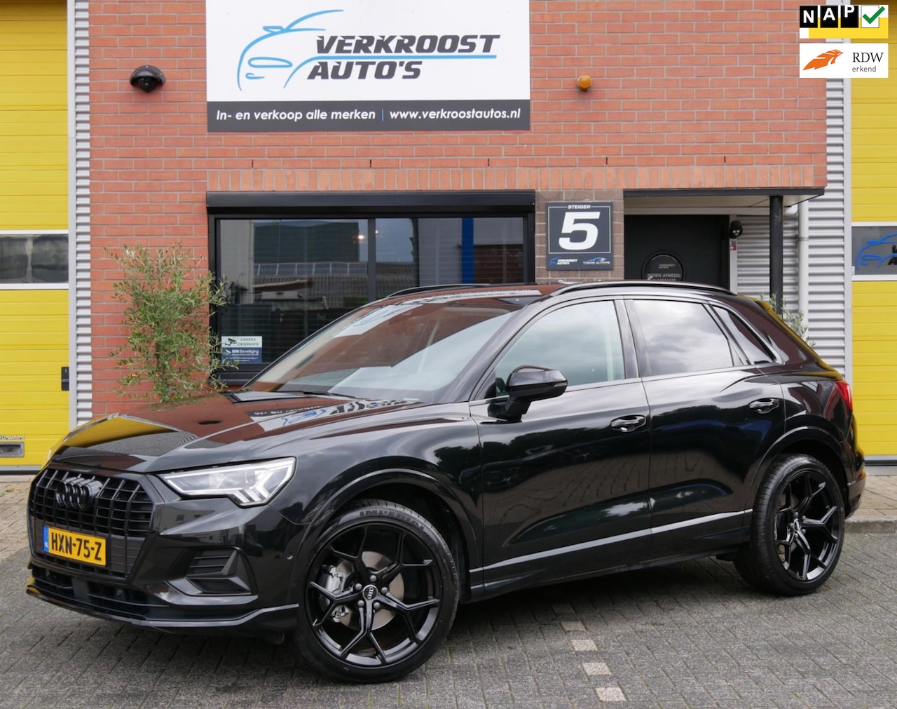 Audi Q3 - 35 TFSI S edition leder. camera. CarPlay. stoelverwarming - AutoWereld.nl