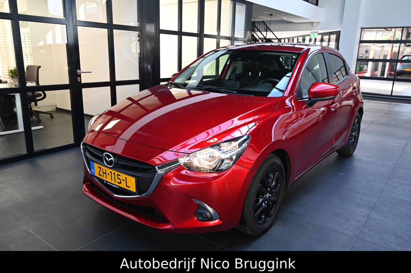 Mazda 2 - SkyActiv-G 90 5MT Sport Selected *Trekhaak* *Dealeronderhouden* *All-in prijs* - AutoWereld.nl