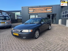 Volvo V70 - 2.4 Kinetic
