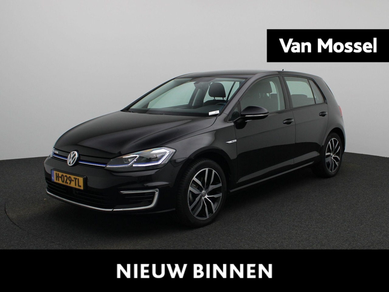 Volkswagen e-Golf - E-DITION | Navigatie | Adaptieve Cruise Control | Climate Control | Apple Carplay | Parkee - AutoWereld.nl