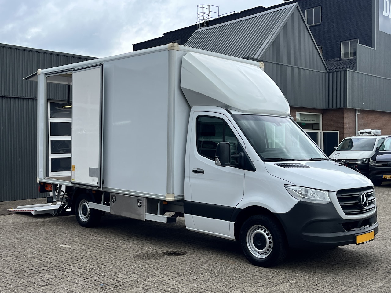 Mercedes-Benz Sprinter - 311 2.2 CDI MARGE BTW / BPM VRIJ!! Bakwagen 750kg laadklep zijdeur Airco cruise controle T - AutoWereld.nl