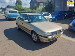 Opel Astra - 1.6i GL met Nieuwe APK