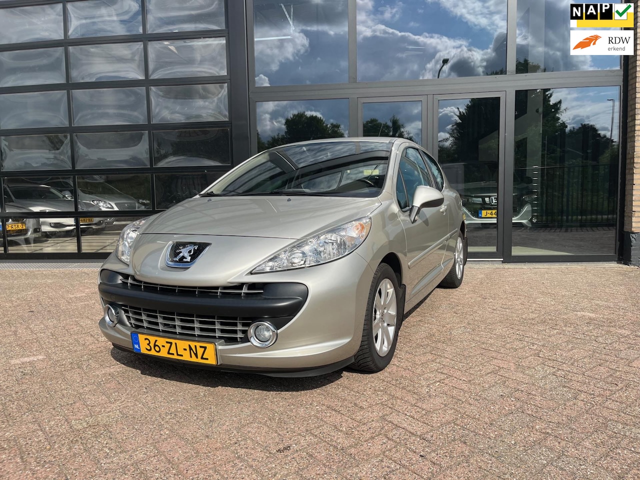 Peugeot 207 - 1.6 VTi XS Pack 1.6 VTi XS Pack,Automaat, 1 Eigenaar - AutoWereld.nl