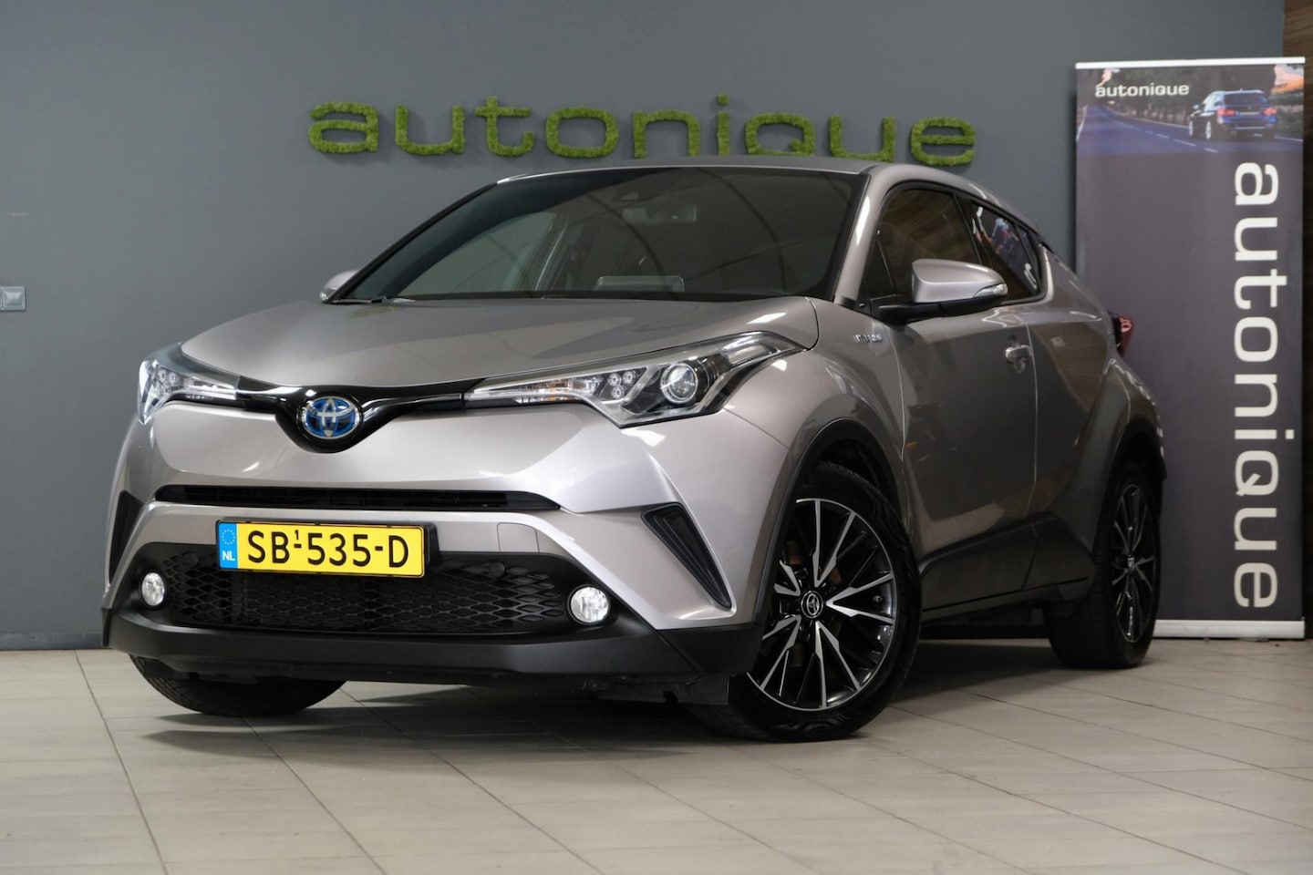 Toyota C-HR - 1.8 Hybrid Dynamic Automaat navi - AutoWereld.nl