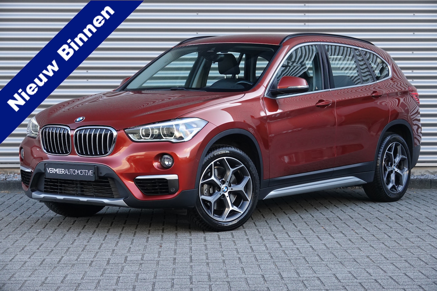 BMW X1 - sDrive20i High Executive | X-Line | Memory | Navi Professional | Trekhaak | - AutoWereld.nl
