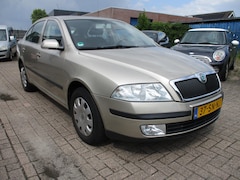Skoda Octavia - 1.6 Ambiente
