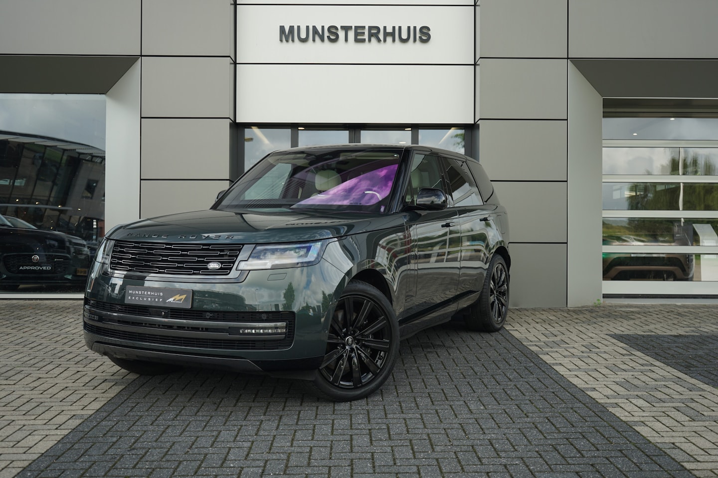 Land Rover Range Rover - 3.0 P510e Autobiography PHEV | Koelvak | Massage stoelen | Head-up display | Soft close | - AutoWereld.nl