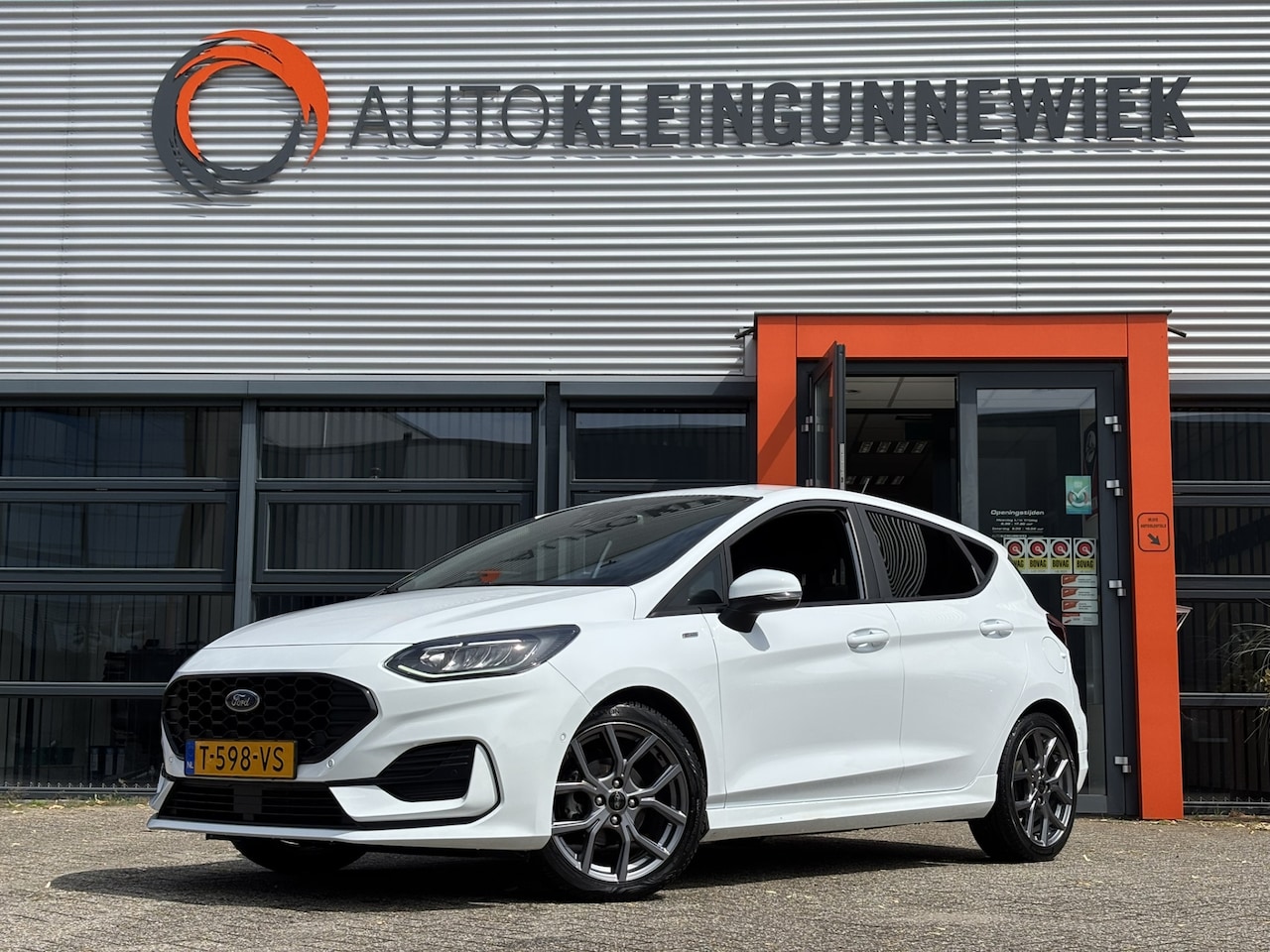 Ford Fiesta - 1.0 EcoBoost Hybrid ST-Line X / Stoel, Stuur & Voorruitverwarming / Navi / Applecarplay/An - AutoWereld.nl