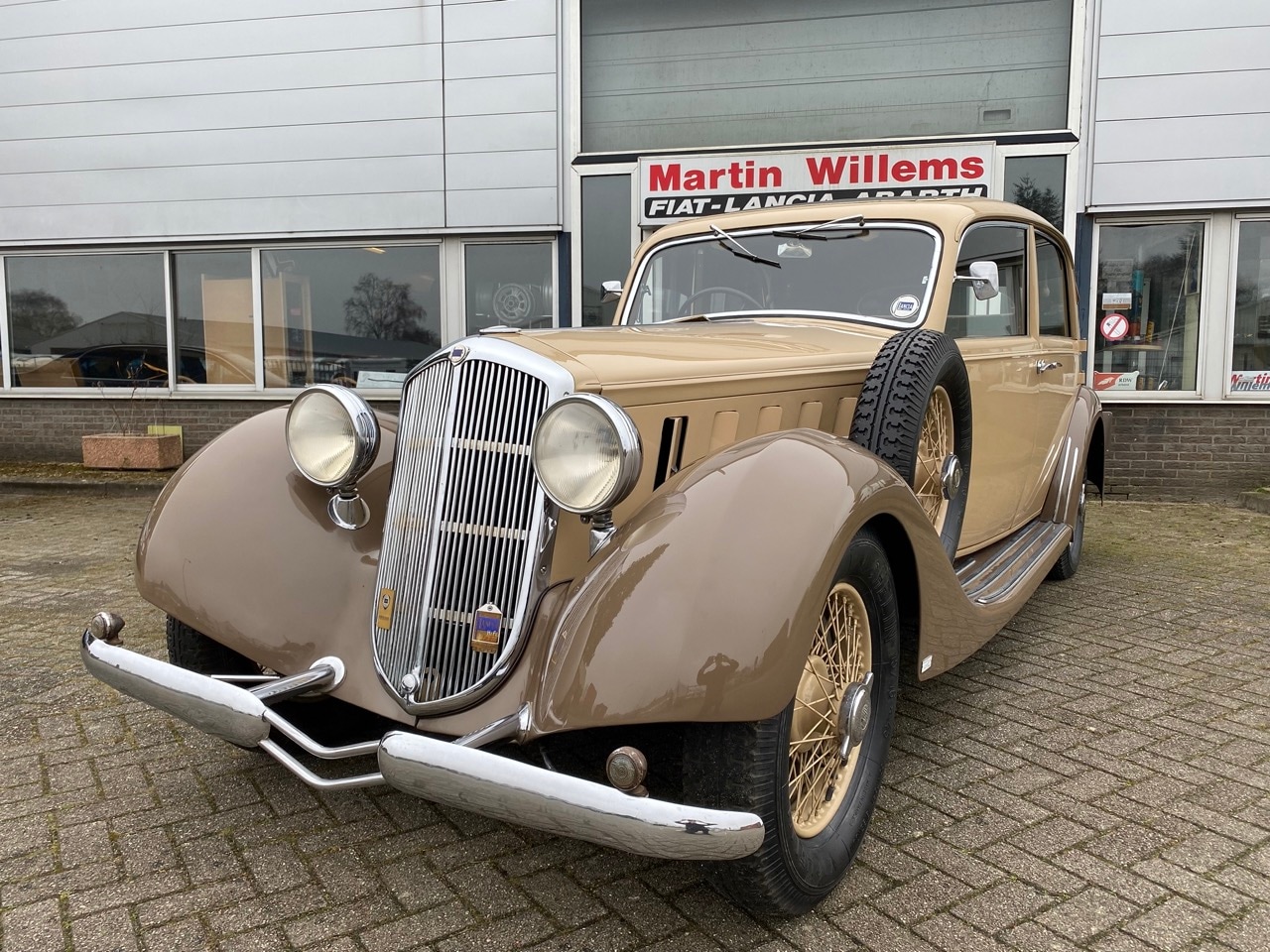 Lancia Astura - 3e serie, Boneschi , speciale prijs , UNIEK , 8 cilinder Prewar - AutoWereld.nl