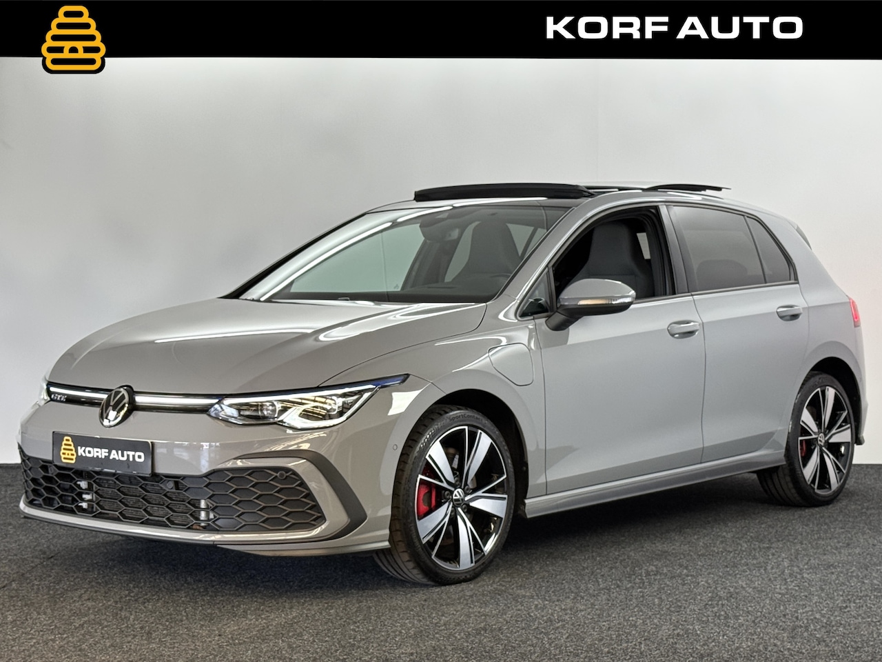 Volkswagen Golf - 1.4 eHybrid GTE 245PK / Pano / HUD / Camera - AutoWereld.nl