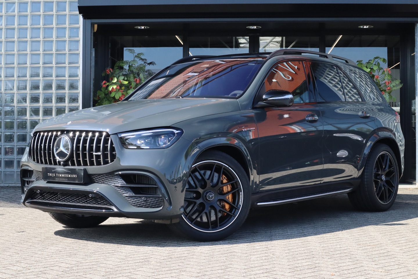 Mercedes-Benz GLE-Klasse - AMG 63 S 4MATIC+ | Manufaktur Siliziumgrijs, Keramisch, Carbon interieur, Massage, Leder E - AutoWereld.nl