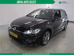 Volkswagen Golf - 1.5 TSI 150pk Automaat Highline Business R Line | Winterpakket | LED | DynAudio | Navi | C