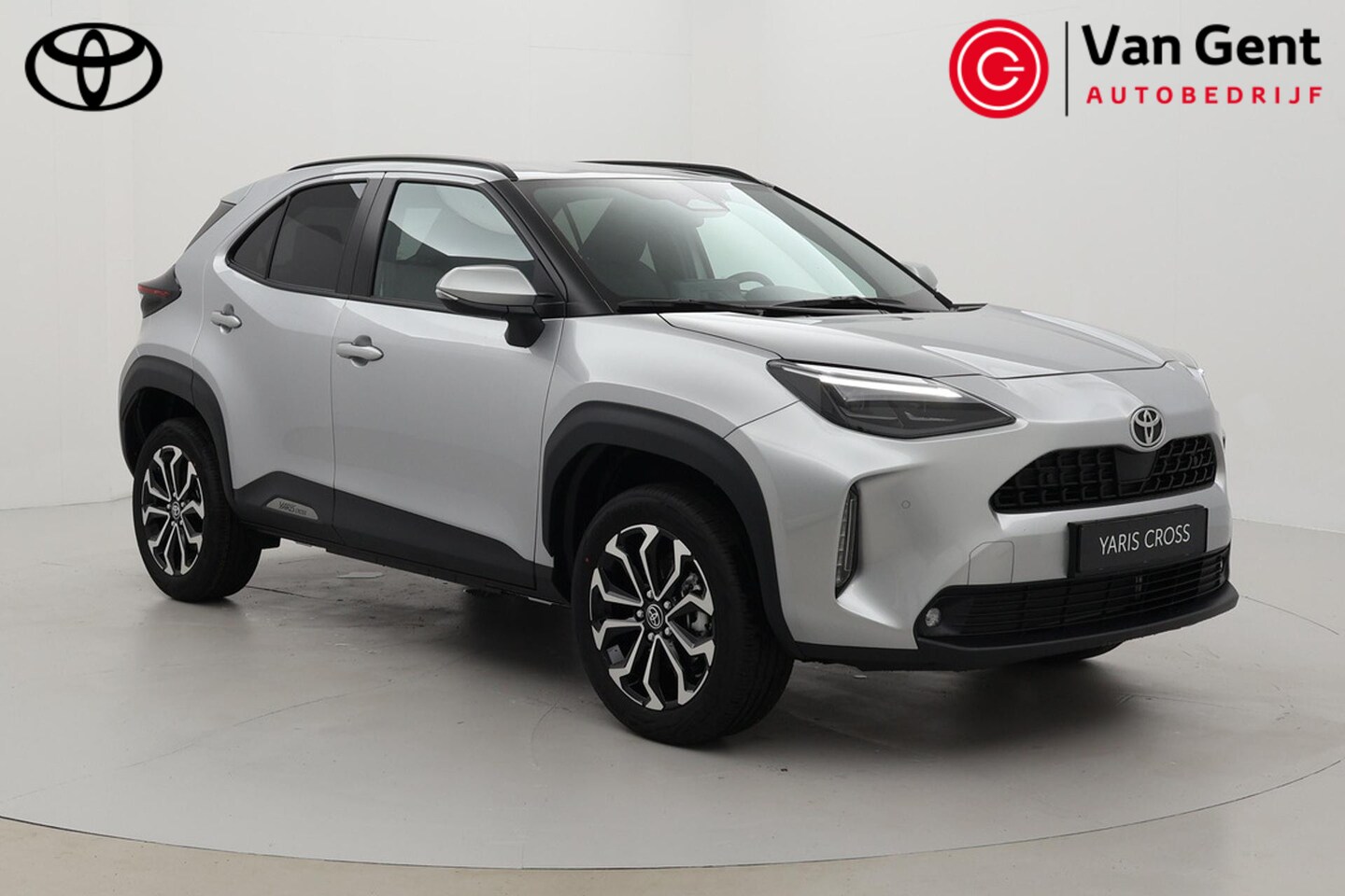 Toyota Yaris Cross - 1.5 Hybrid 115 First Edition | Comfort Pack | Navigatie | Full LED | Adaptive Cruise | Cli - AutoWereld.nl
