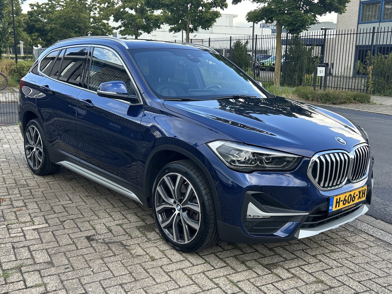 BMW X1 - sDrive20i VDL Edition Panoramadak - AutoWereld.nl