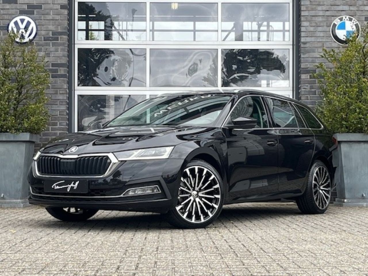 Skoda Octavia - 1.4 TSI IV BNSED. - PANO - AFN. TREKH. - 19 INCH - AutoWereld.nl