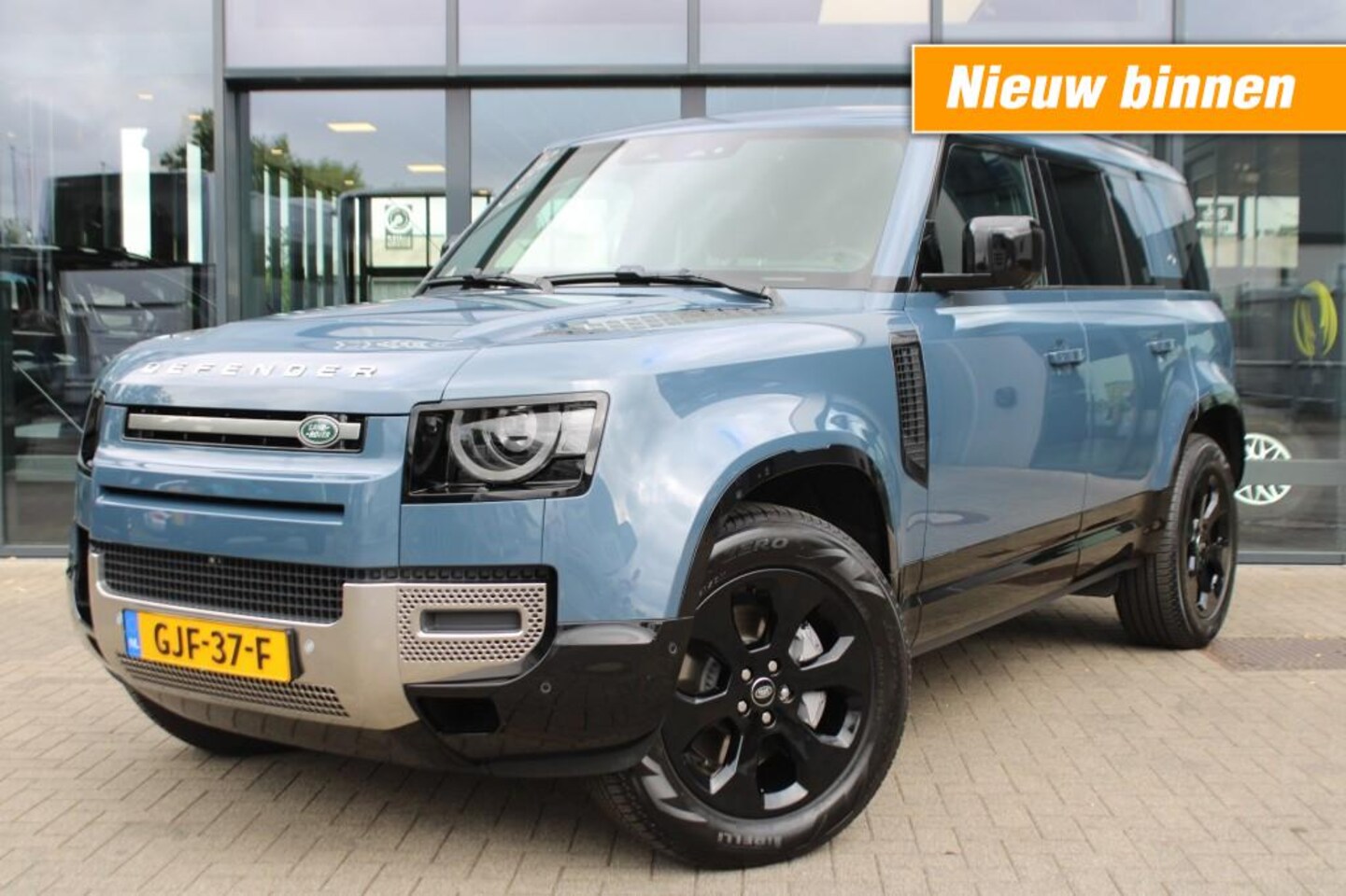 Land Rover Defender 110 - 2.0 P400E 110X SE / Pano dak / Elektr Trekhaak / Meridian Audio - AutoWereld.nl