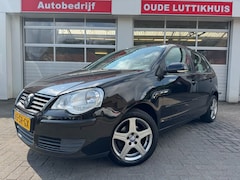 Volkswagen Polo - 1.4-16V 5-deurs Airco 15inch