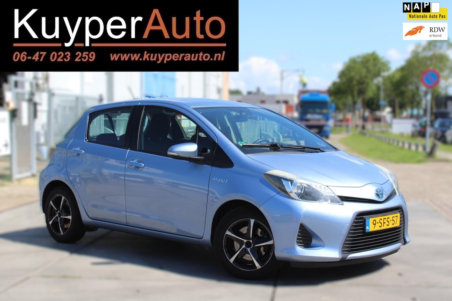 Toyota Yaris - 1.5 Full Hybrid Aspiration AUTOMAAT MULTIMEDIA CAMERA CRUISE DEALER ONDERHOUDEN - AutoWereld.nl